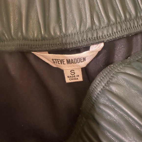 Steve Madden faux leather shorts - Picture 3 of 4